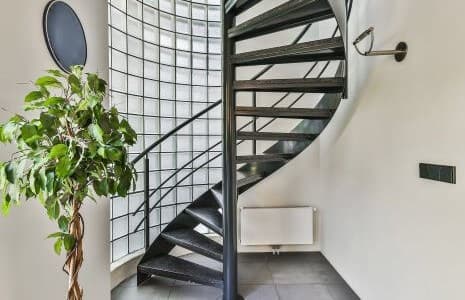 Schodiště: Železné, pozink nebo nerezové